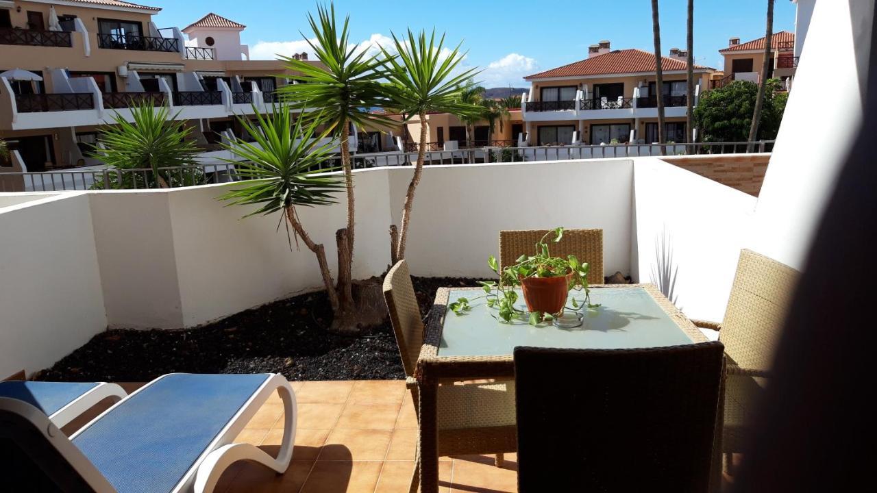 Apartment With Pool And Gardens Near The Coast San Miguel de Abona Dış mekan fotoğraf